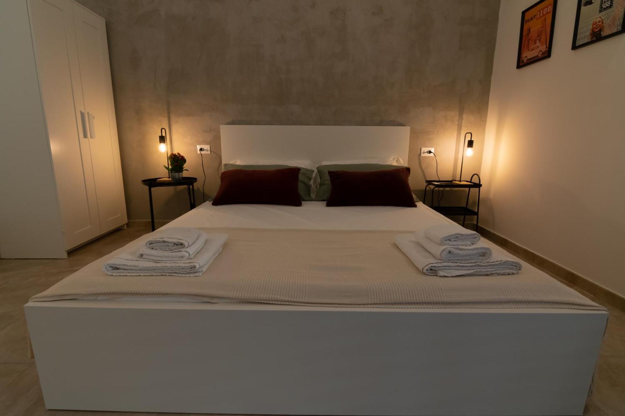 R-Home Exclusive Rooms Catania Exterior photo